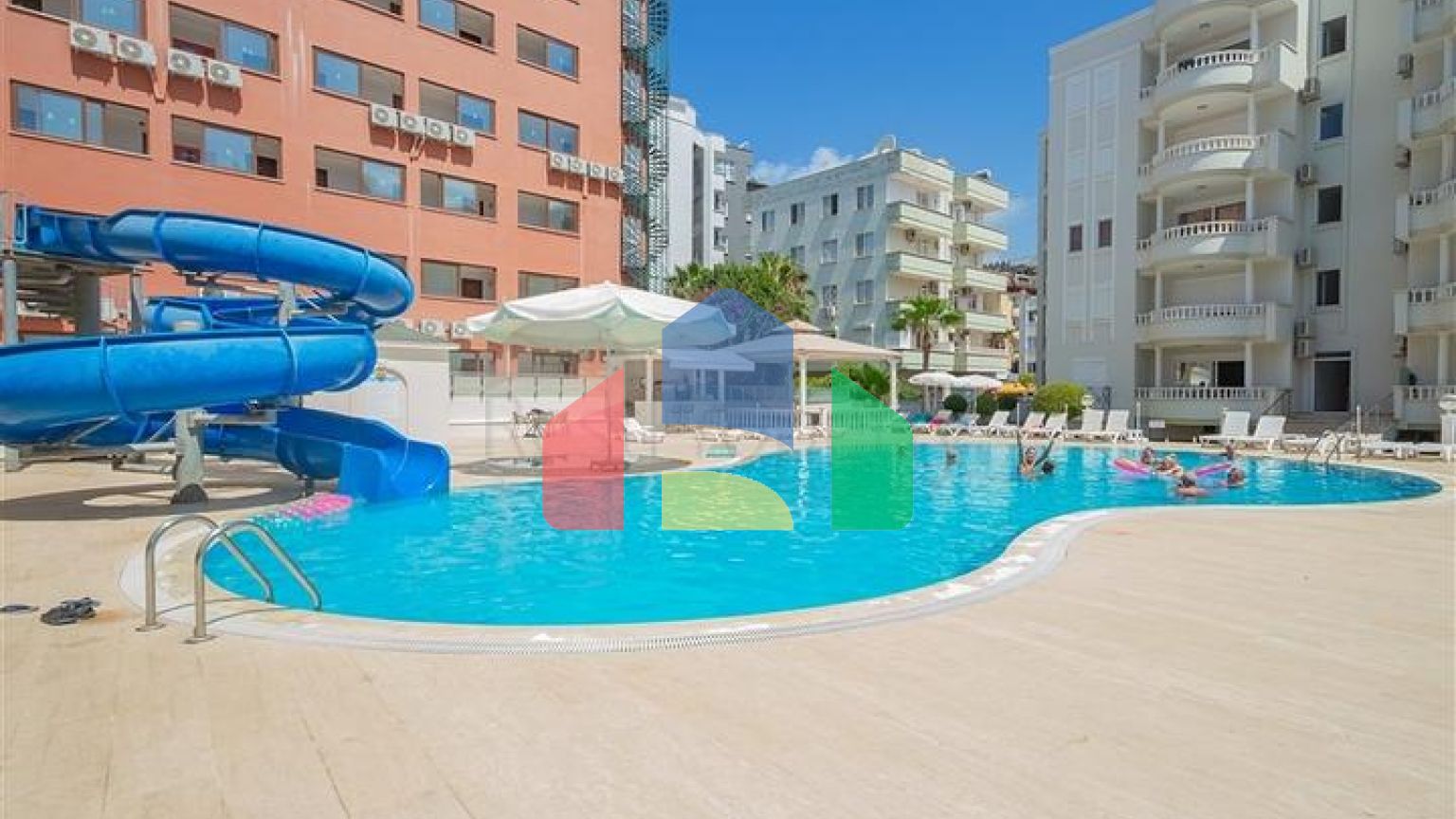 Просторная квартира 2+1 рядом с морем в Оба