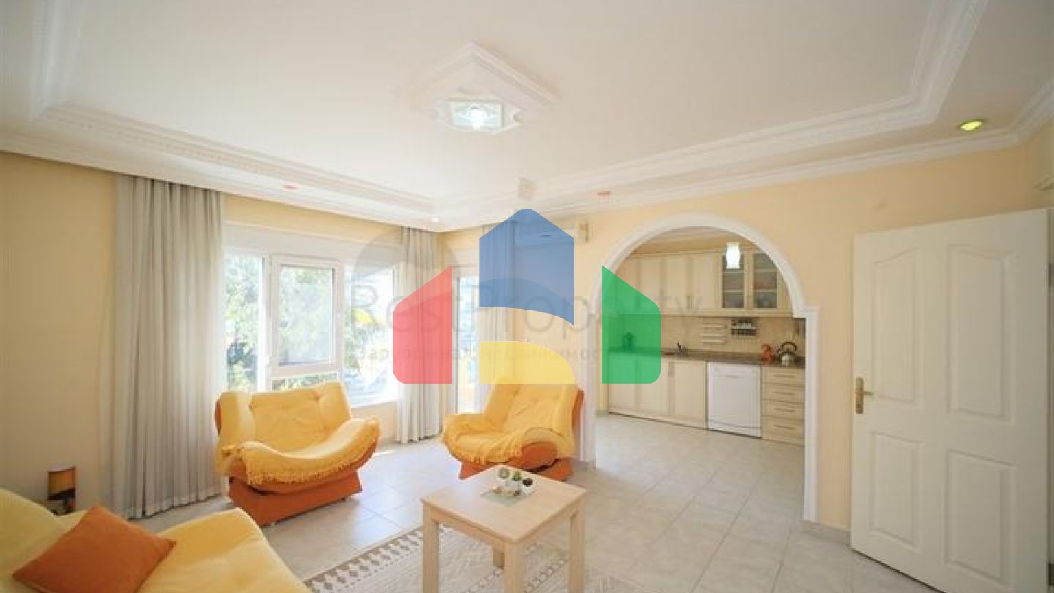 Трёхкомнатная квартира 2+1 в районе Оба рядом с городской инфраструктурой