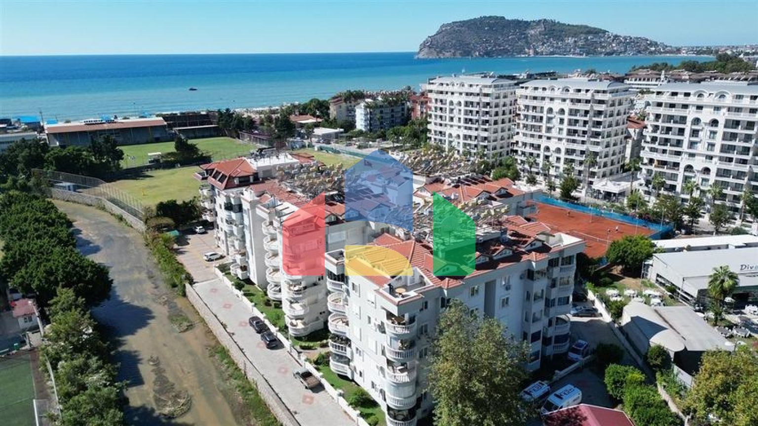 Просторная квартира 2+1 рядом с пляжем в районе Оба