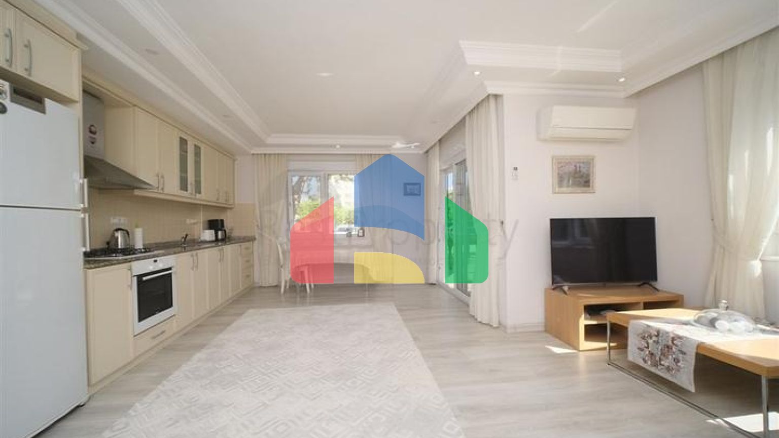 Просторная квартира 2+1 рядом с пляжем в районе Оба