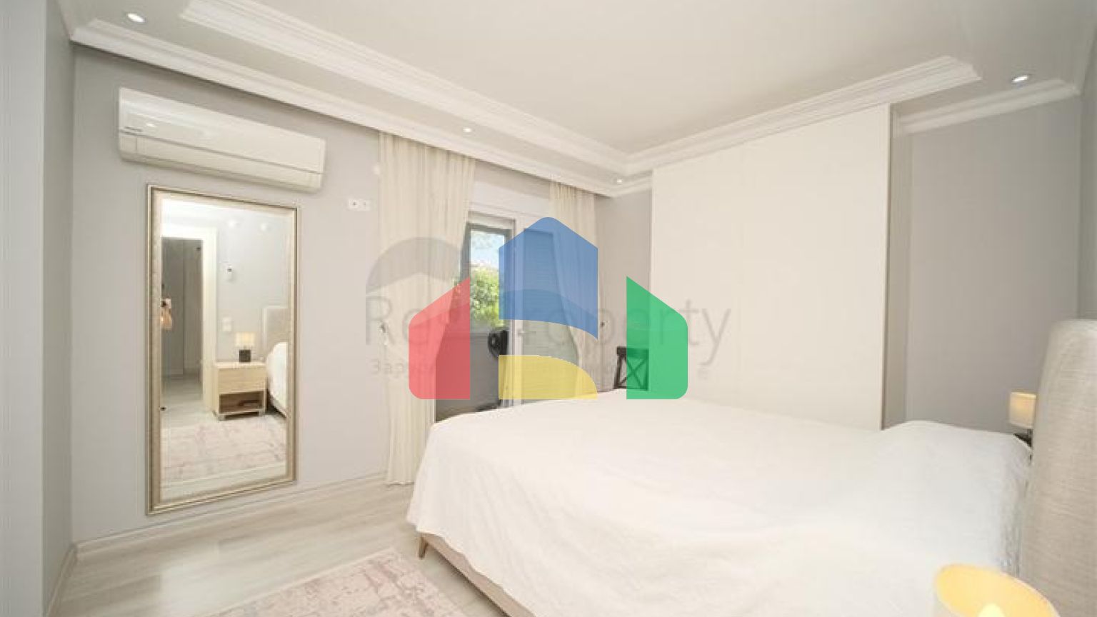 Просторная квартира 2+1 рядом с пляжем в районе Оба