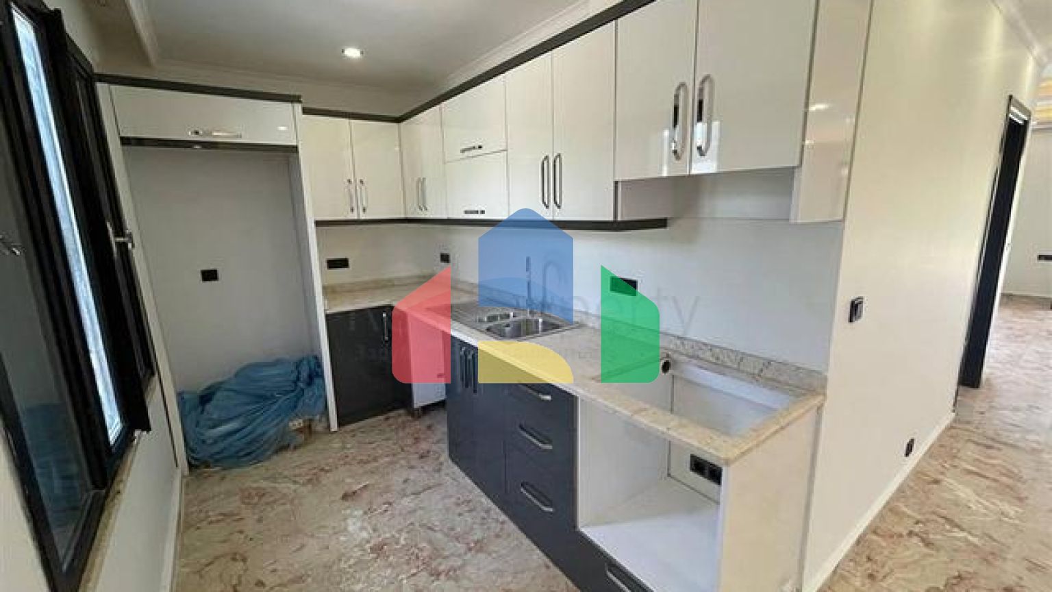 Уютная вилла с большим участком — комфорт и тишина в окружении природы