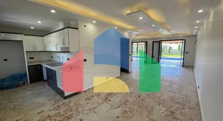 Уютная вилла с большим участком — комфорт и тишина в окружении природы