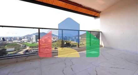 2+1 penthouse with mountain view in Gazipasa