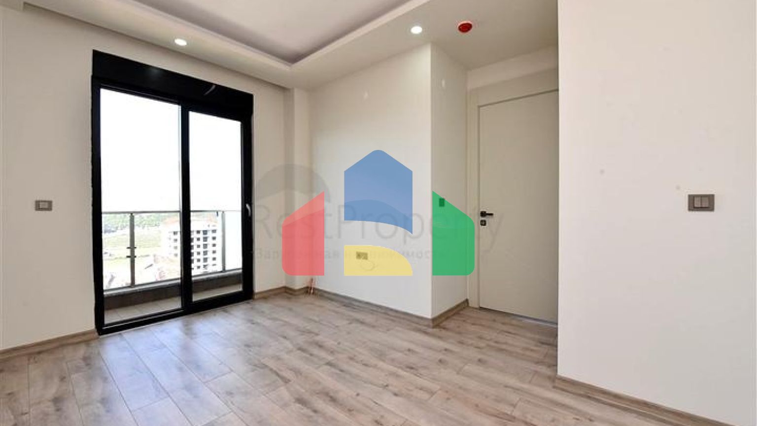 Просторий пентхаус 4 + 2 в районі Газіпаша