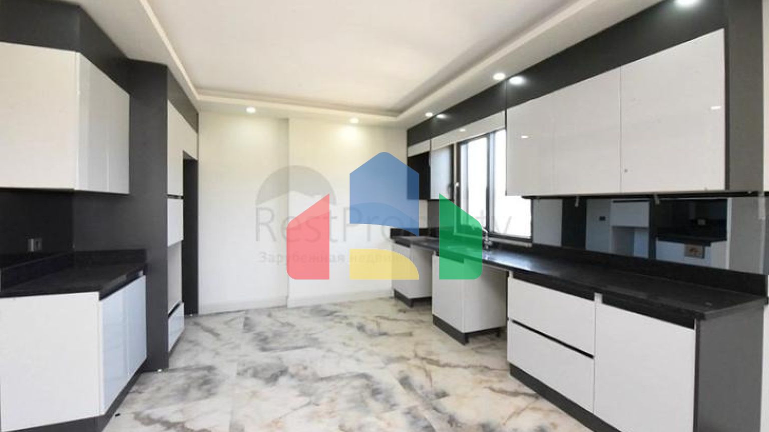 Просторий пентхаус 4 + 2 в районі Газіпаша