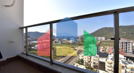 Просторий пентхаус 4 + 2 в районі Газіпаша