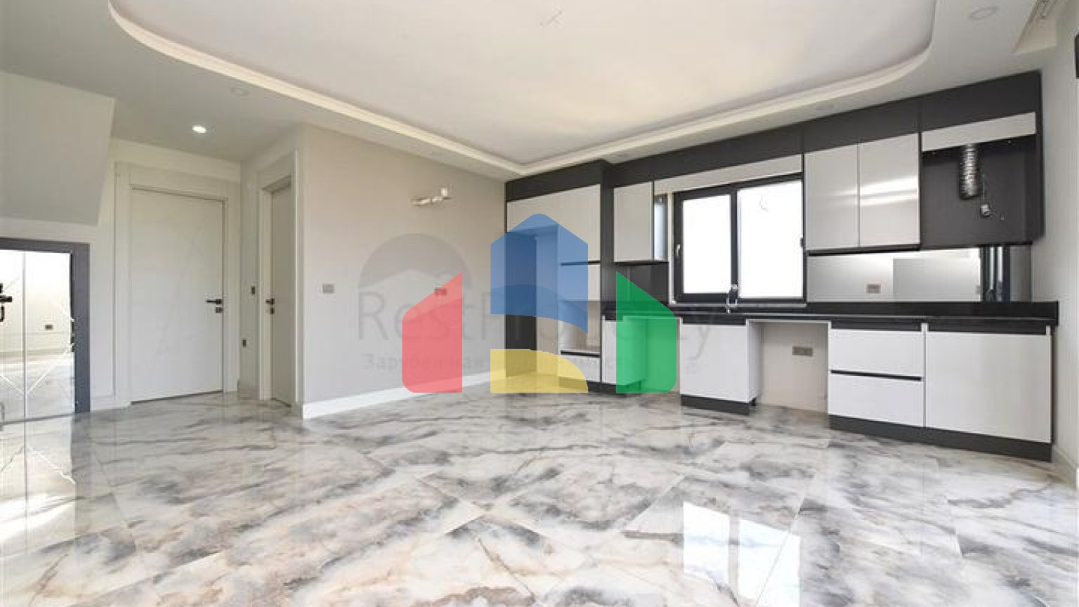 Просторий пентхаус 4 + 2 в районі Газіпаша