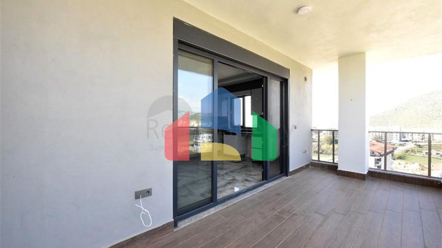 Просторий пентхаус 4 + 2 в районі Газіпаша