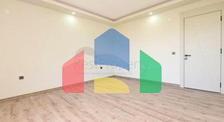 Просторный пентхаус 4+2 в районе Газипаша