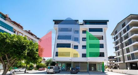 Spacious 3+1 duplex near the sea in the heart of Gazipasi