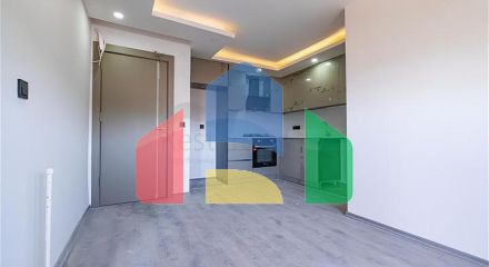 Spacious 3+1 duplex near the sea in the heart of Gazipasi