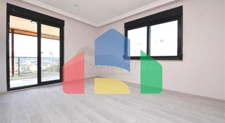 Пентхаус 3 + 1 в Газіпаші з видом на море