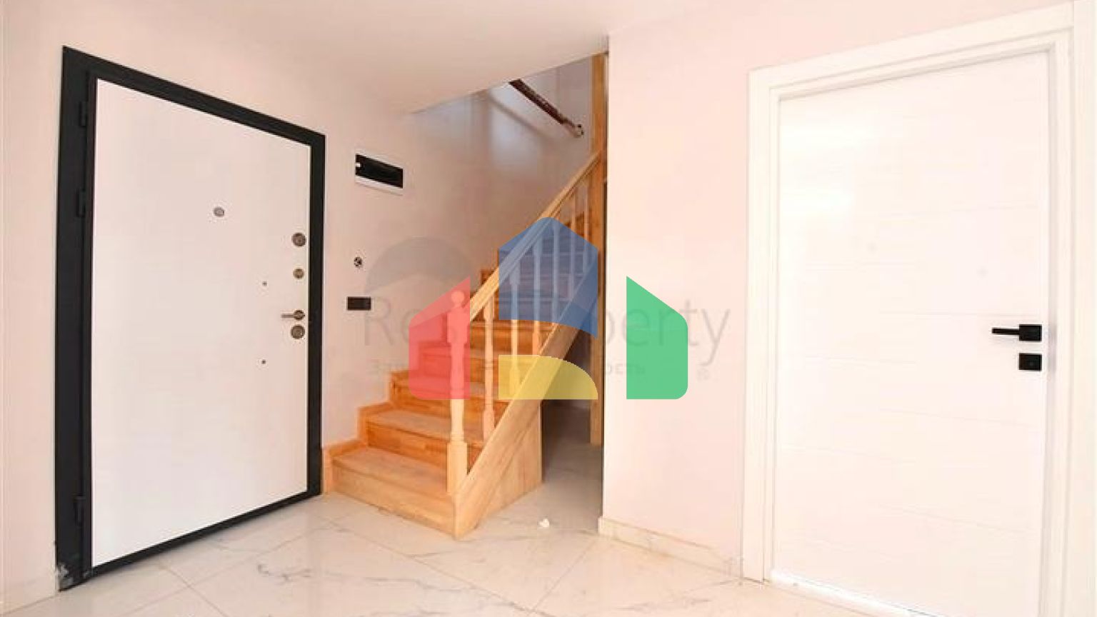 Пентхаус 3 + 1 в Газіпаші з видом на море