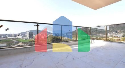 Пентхаус 3 + 1 в Газіпаші з видом на море