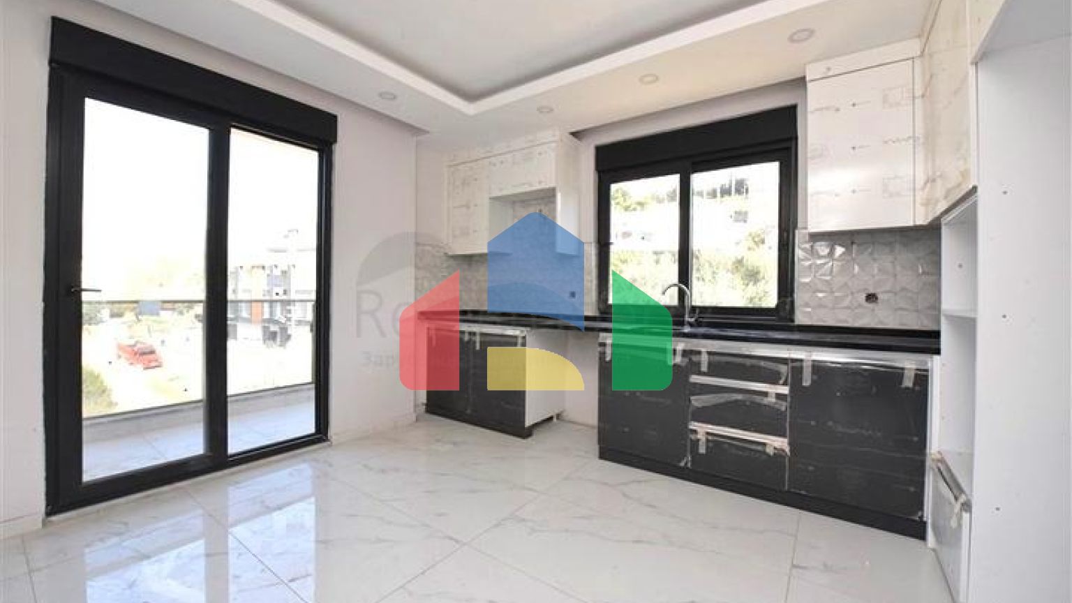 Пентхаус 3 + 1 в Газіпаші з видом на море