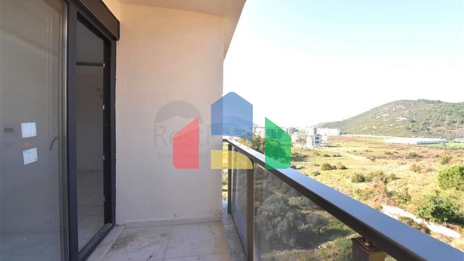 Пентхаус 3 + 1 в Газіпаші з видом на море