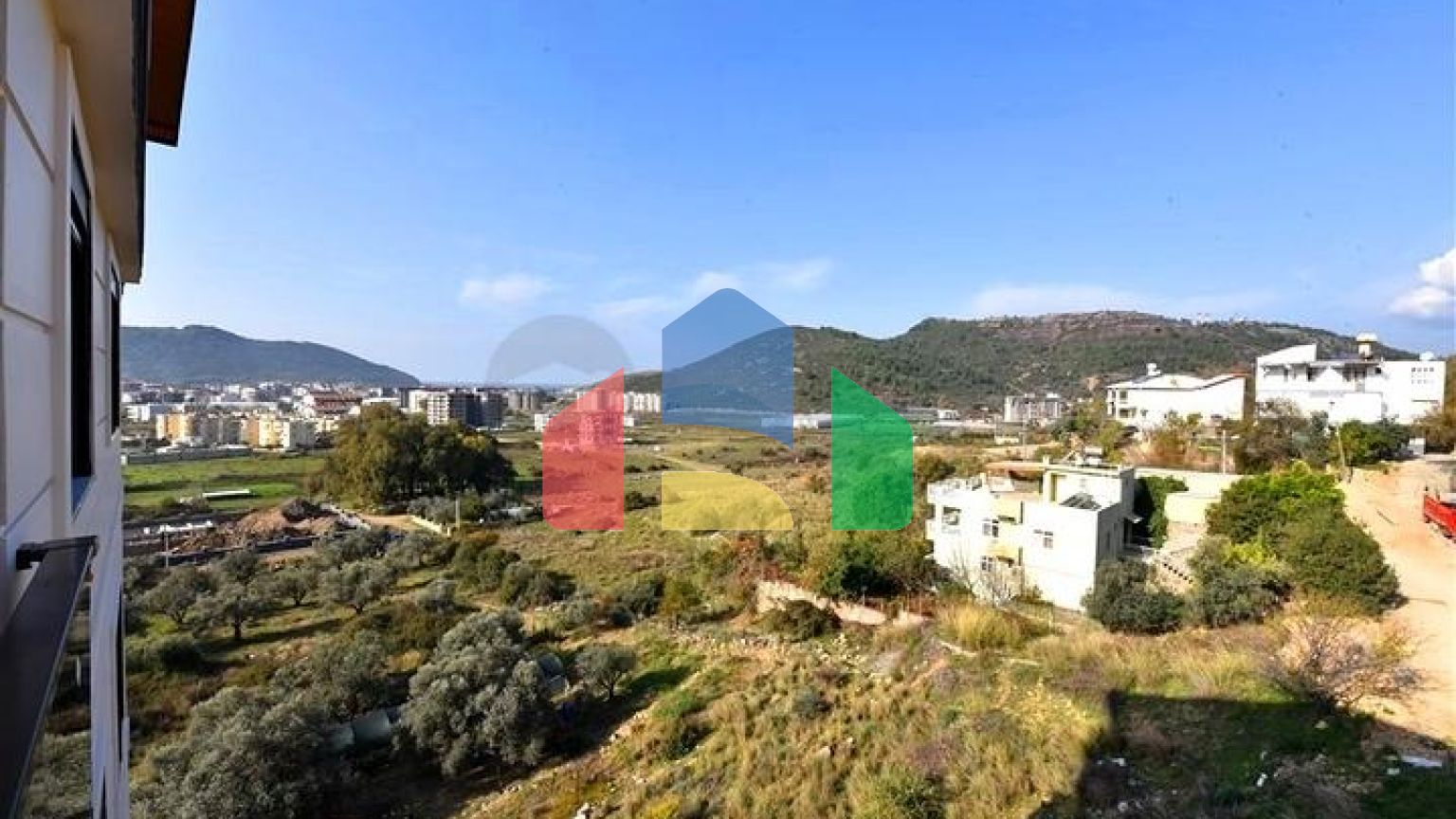 Пентхаус 3 + 1 в Газіпаші з видом на море