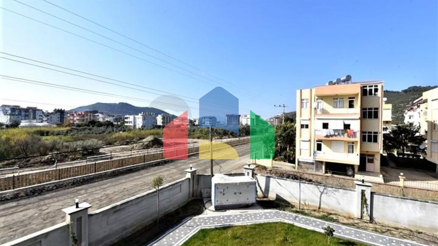 Апартаменты 3+1 с отдельной кухней в Газипаше