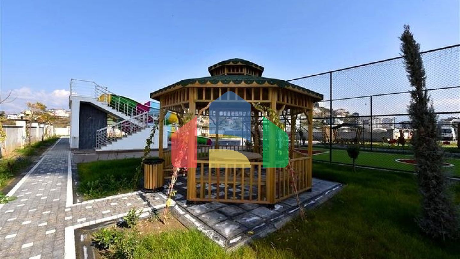 Апартаменты 3+1 с отдельной кухней в Газипаше