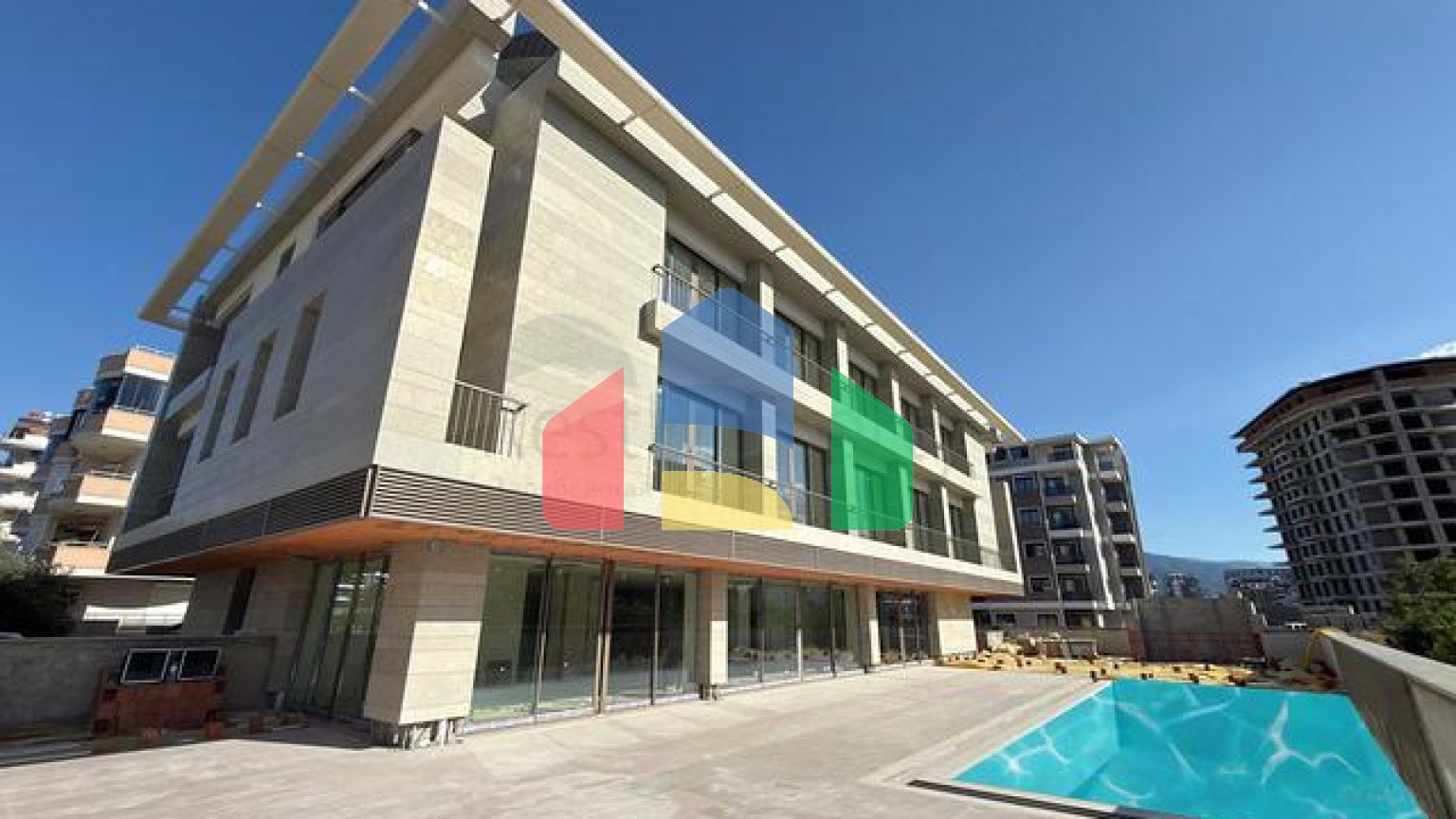 Готель в Газіпаші з розвиненою інфраструктурою і високим потенціалом