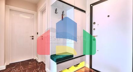 Простора мебльована квартира 2 + 1 з окремою кухнею