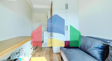 Простора мебльована квартира 2 + 1 з окремою кухнею