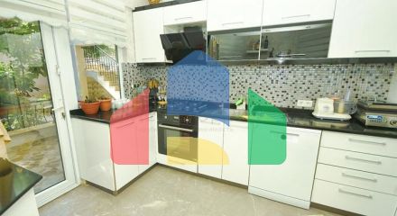 Квартира планировки 5+1 дуплекс в районе Кемер - Анталия