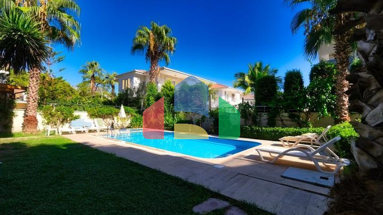 Квартира 3+1 в живописном районе Кемер - Анталия