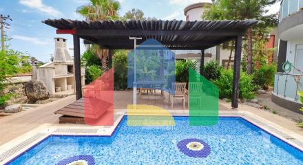 Квартира планировки 3+2 дуплекс в районе Кемер - Анталия