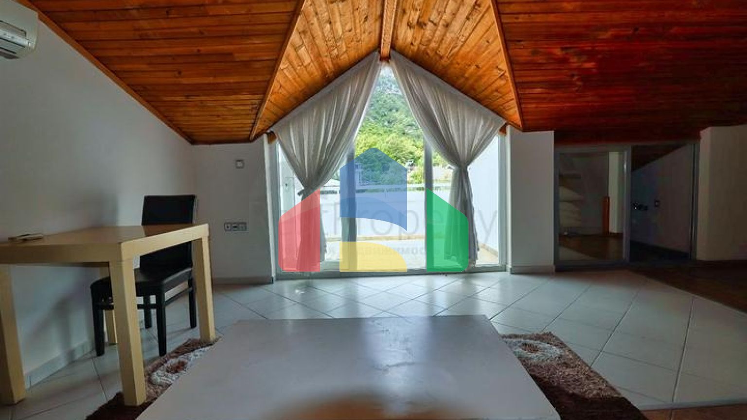 Квартира планировки 3+2 дуплекс в районе Кемер - Анталия