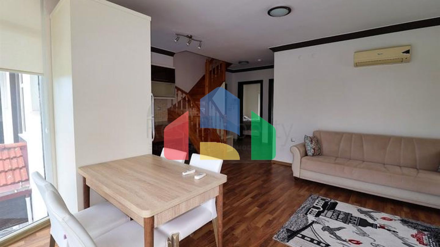 Квартира планировки 3+2 дуплекс в районе Кемер - Анталия