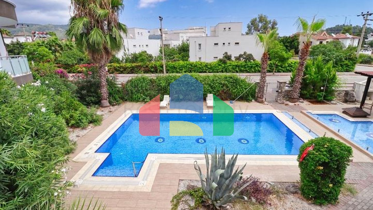 Квартира планировки 3+2 дуплекс в районе Кемер - Анталия