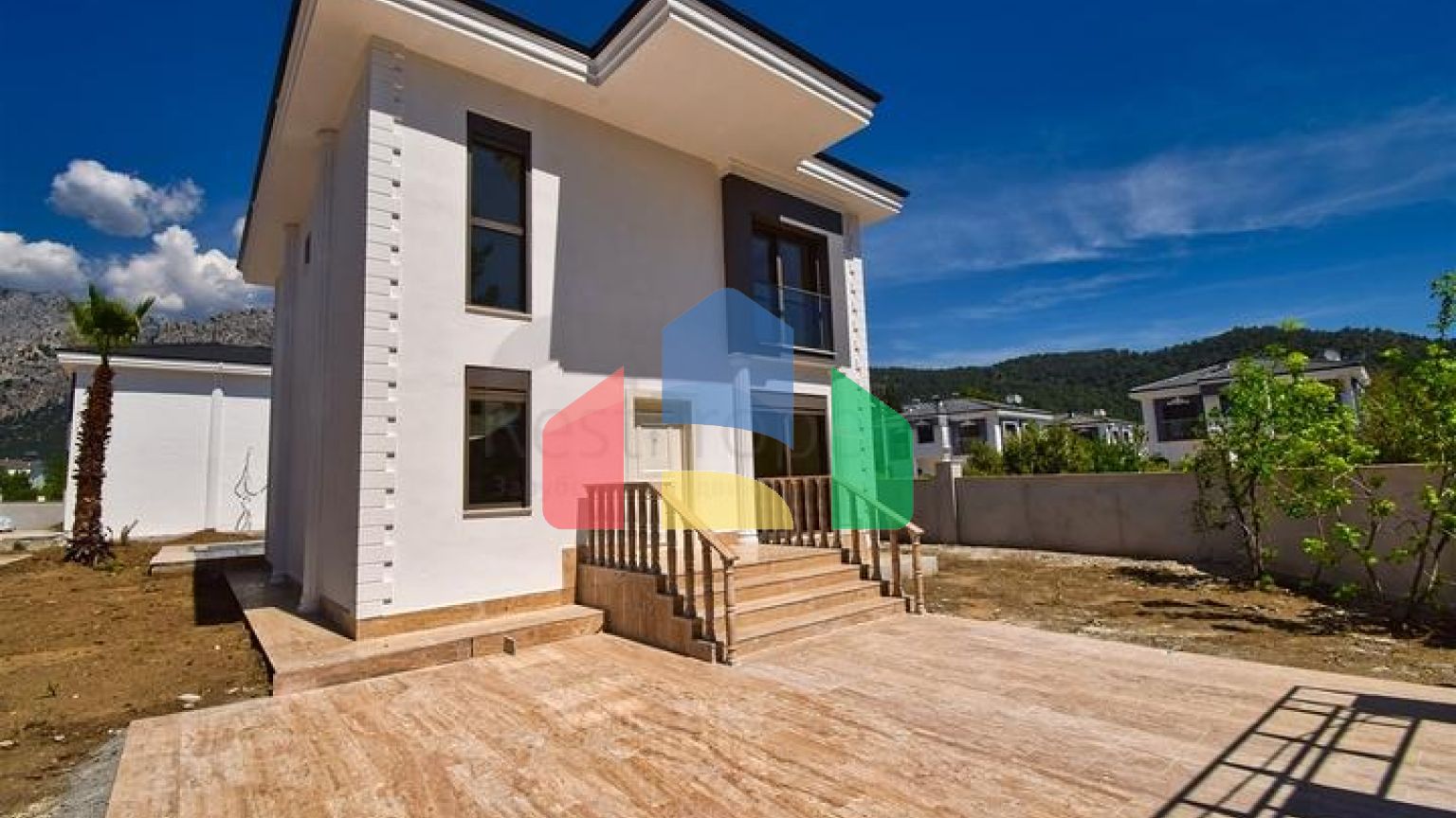 Вілли планування 4 + 1 в районі Кемер - Анталія