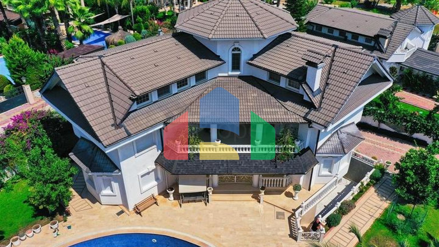 Вілла планування 7 + 1 в районі Кемер - Анталія