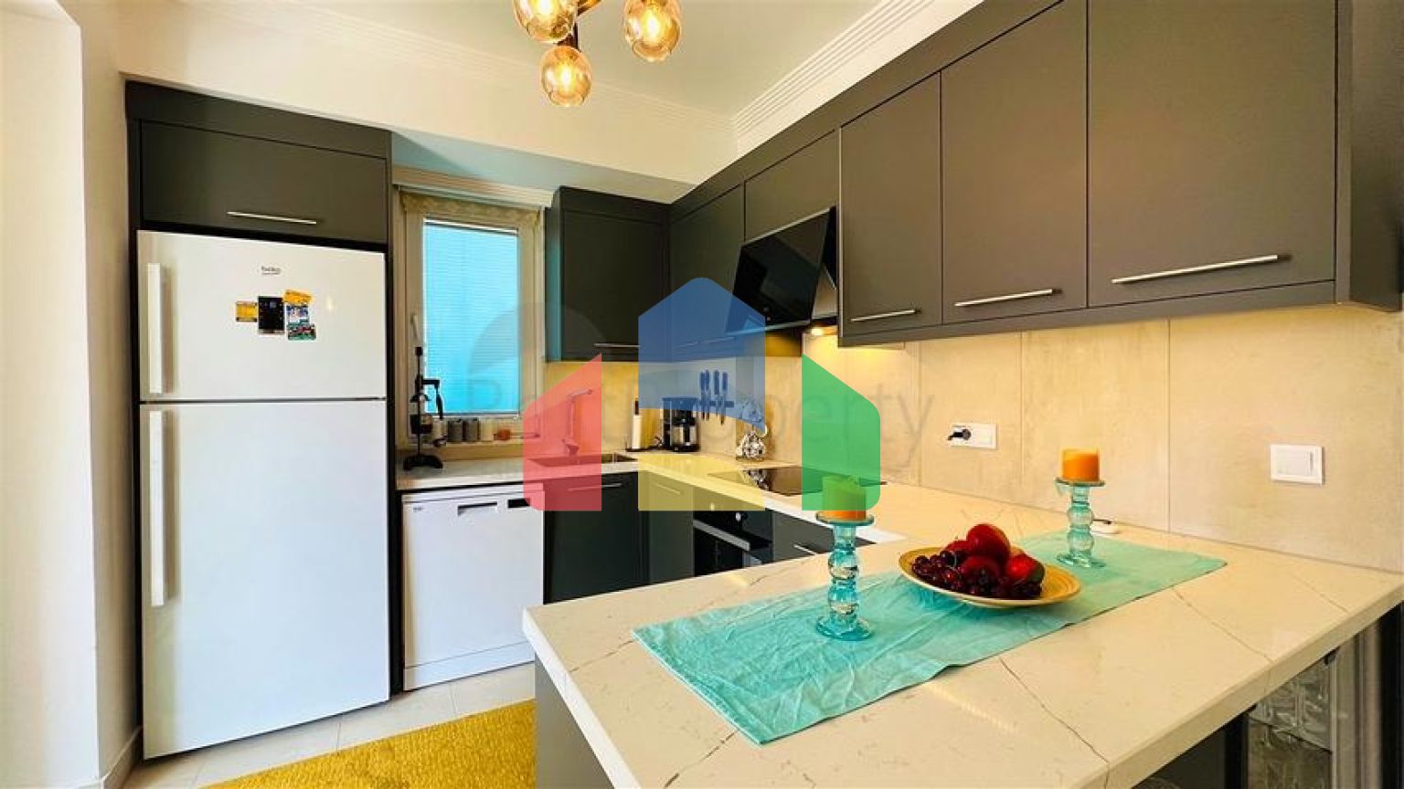 Квартира планировки 3+1 дуплекс в районе Кемер - Анталия