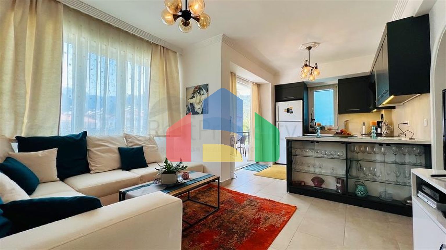 Квартира планировки 3+1 дуплекс в районе Кемер - Анталия