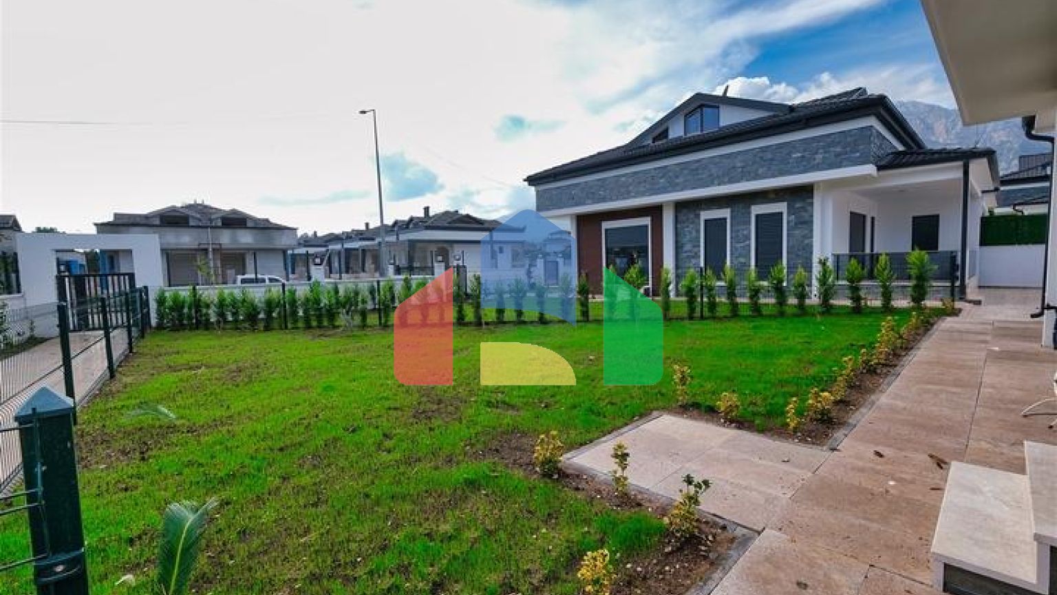 Вілла планування 3 + 1 в районі Кемер - Анталія