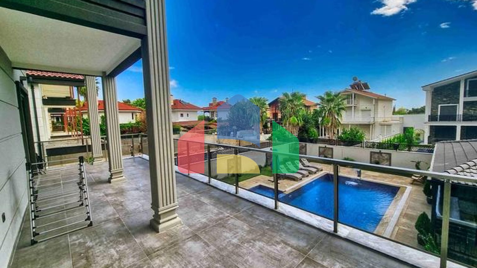 Просторная вилла планировки 4+1 в районе Кемер - Анталия