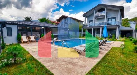 Просторная вилла планировки 4+1 в районе Кемер - Анталия