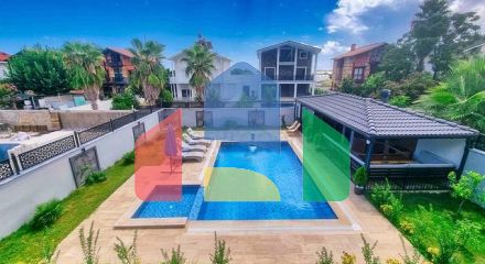 Просторная вилла планировки 4+1 в районе Кемер - Анталия