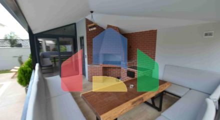 Просторная вилла планировки 4+1 в районе Кемер - Анталия