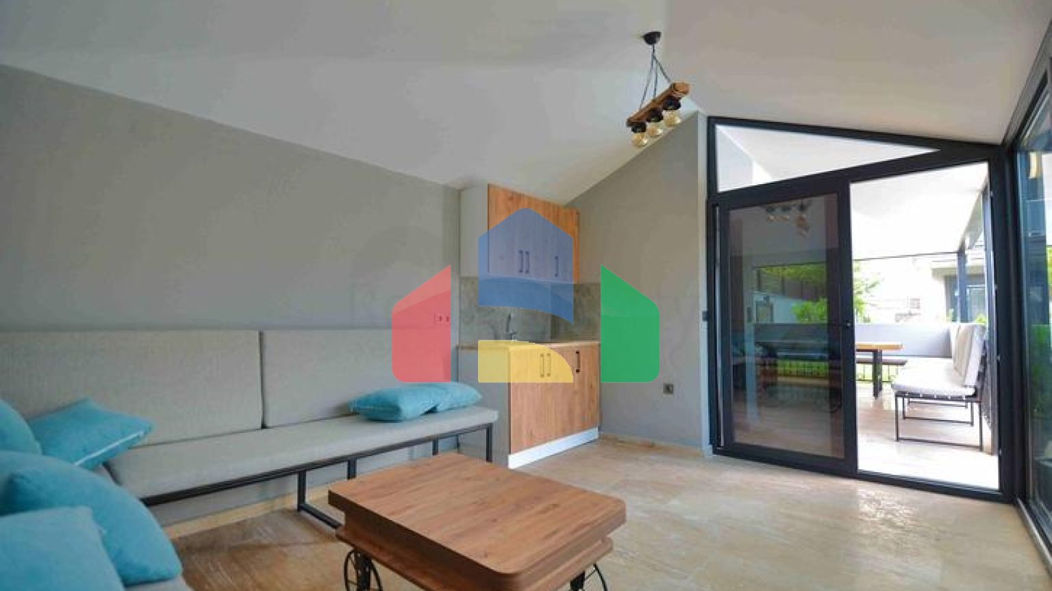 Просторная вилла планировки 4+1 в районе Кемер - Анталия