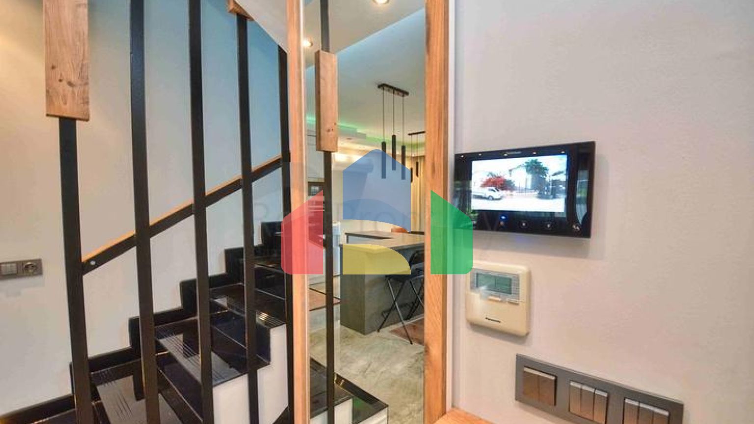 Просторная вилла планировки 4+1 в районе Кемер - Анталия