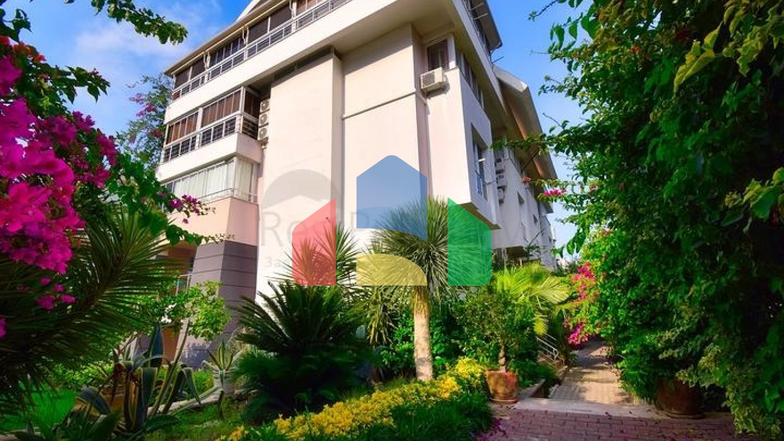 Квартира планировки 3+1 в районе Кемер - Анталия