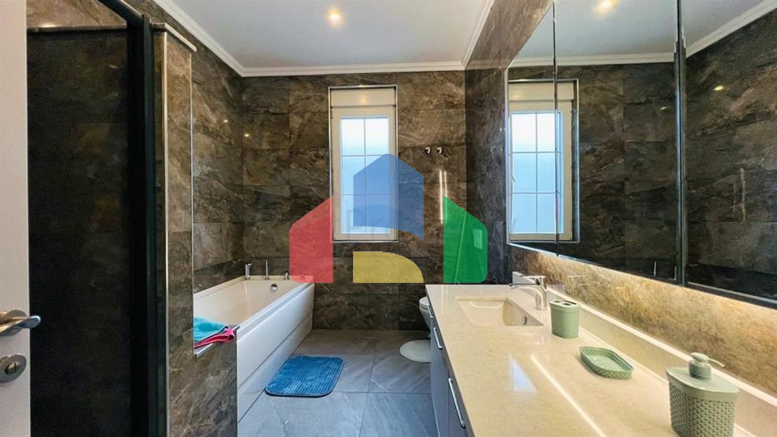 Вилла планировки 6+1 в районе Кемер - Анталия