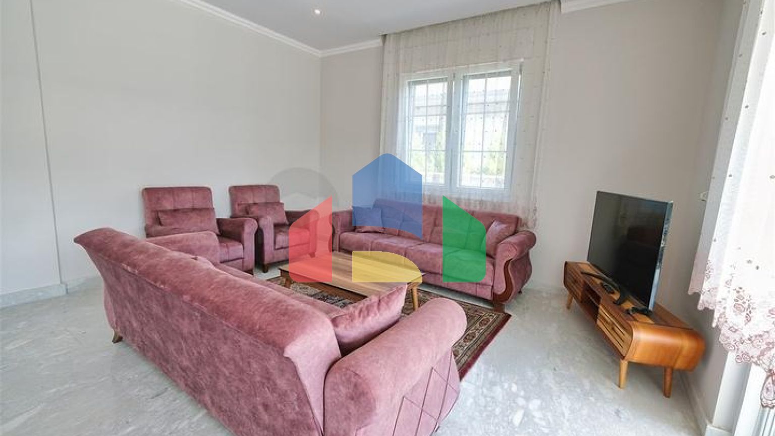 Вилла планировки 6+1 в районе Кемер - Анталия