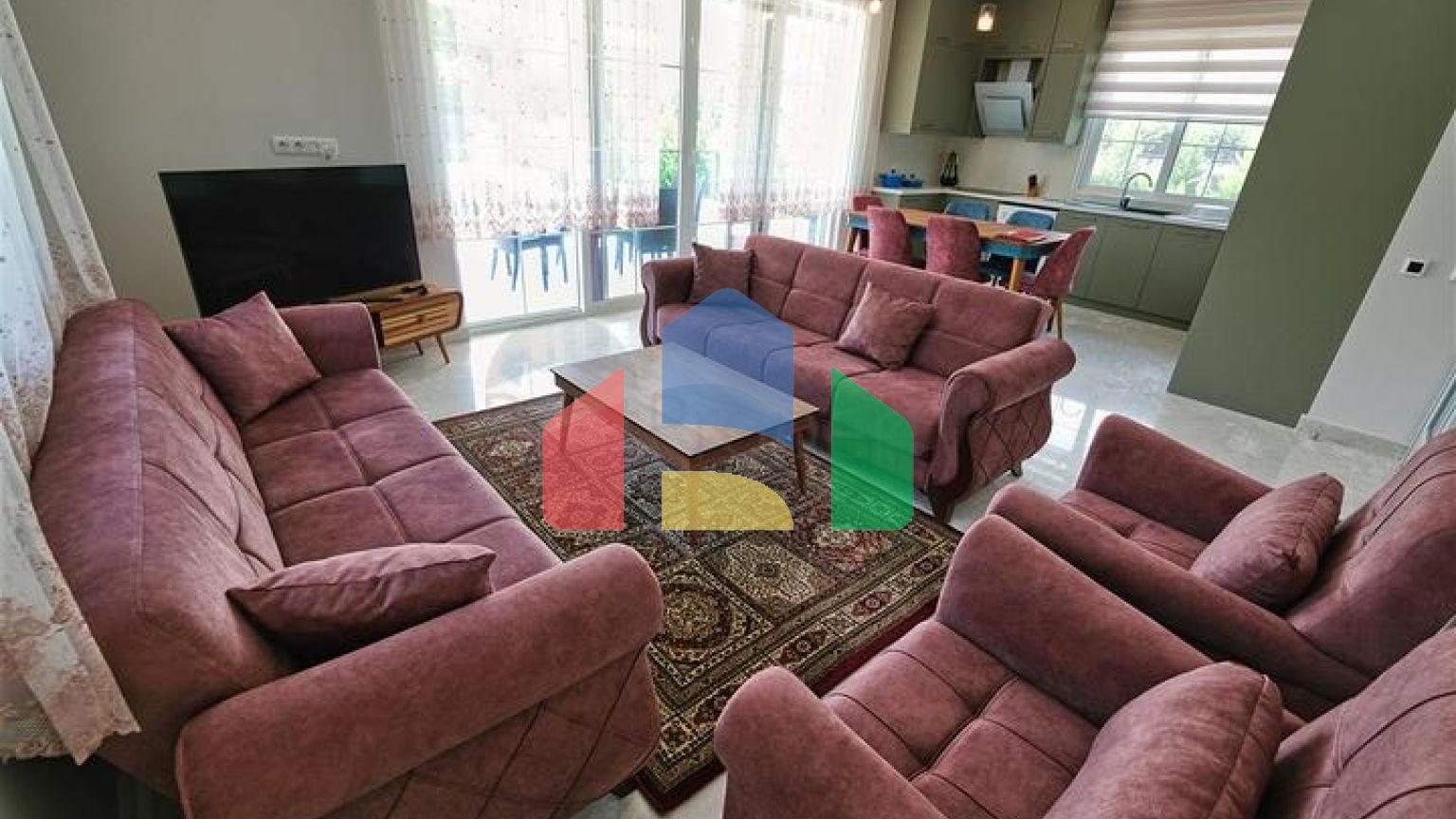 Вилла планировки 6+1 в районе Кемер - Анталия