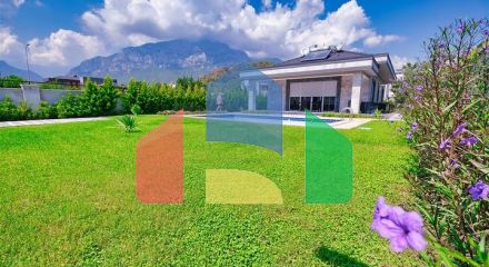 Вилла планировки 6+1 в районе Кемер - Анталия