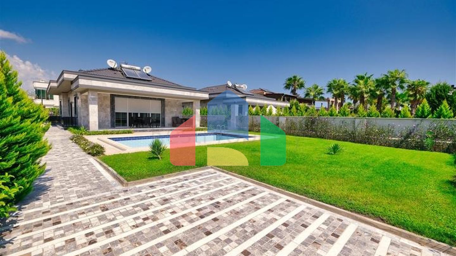 Вилла планировки 6+1 в районе Кемер - Анталия